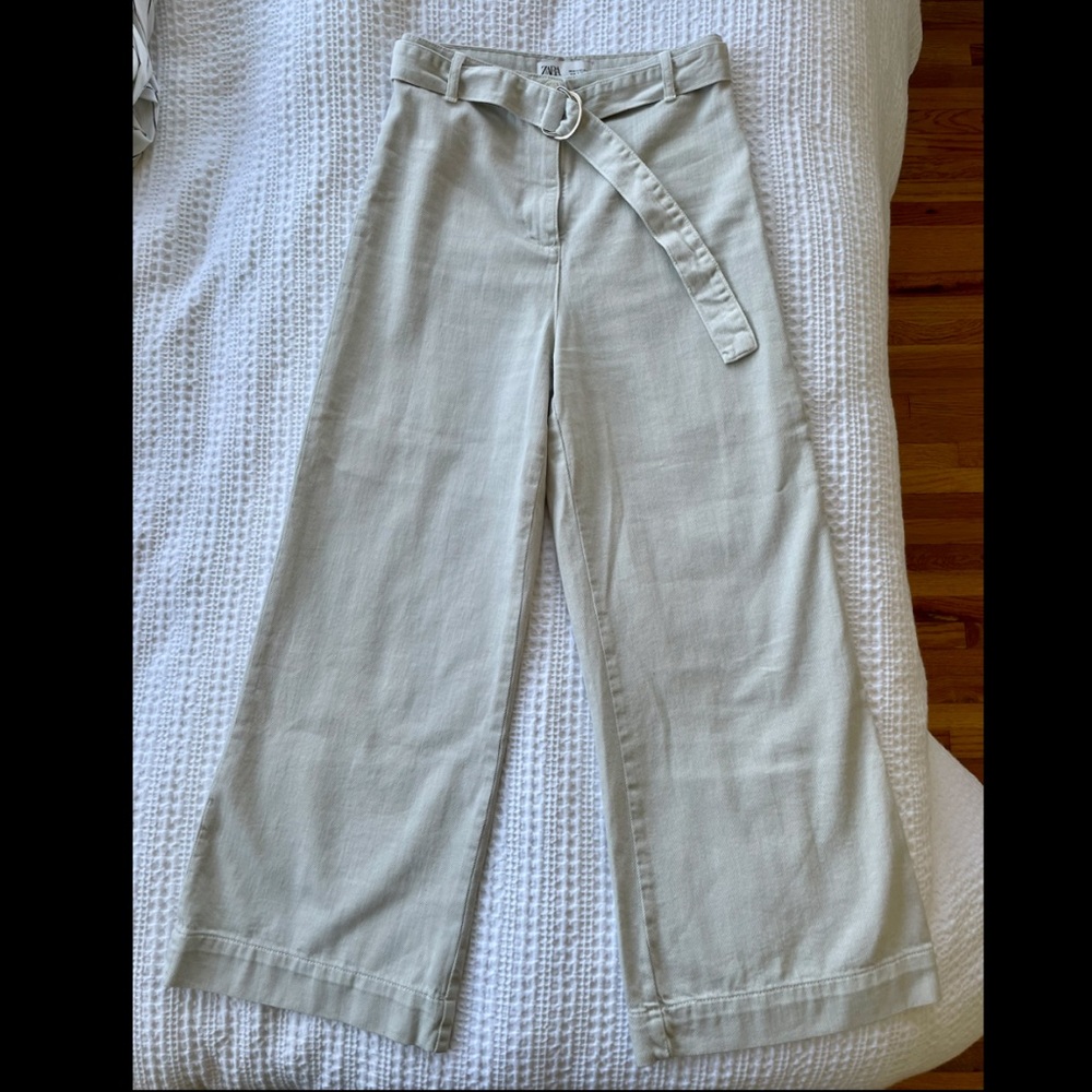 Zara Ultra High Waisted Stretchy Wide Leg Jean | size 4